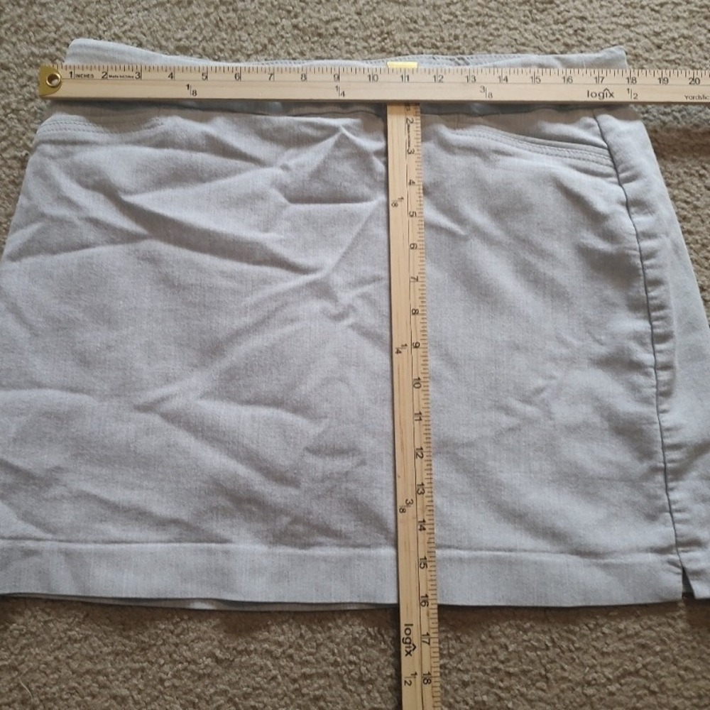 Croft & Barrow Women's Size 14 Regular Light Gray A-Line Skirt